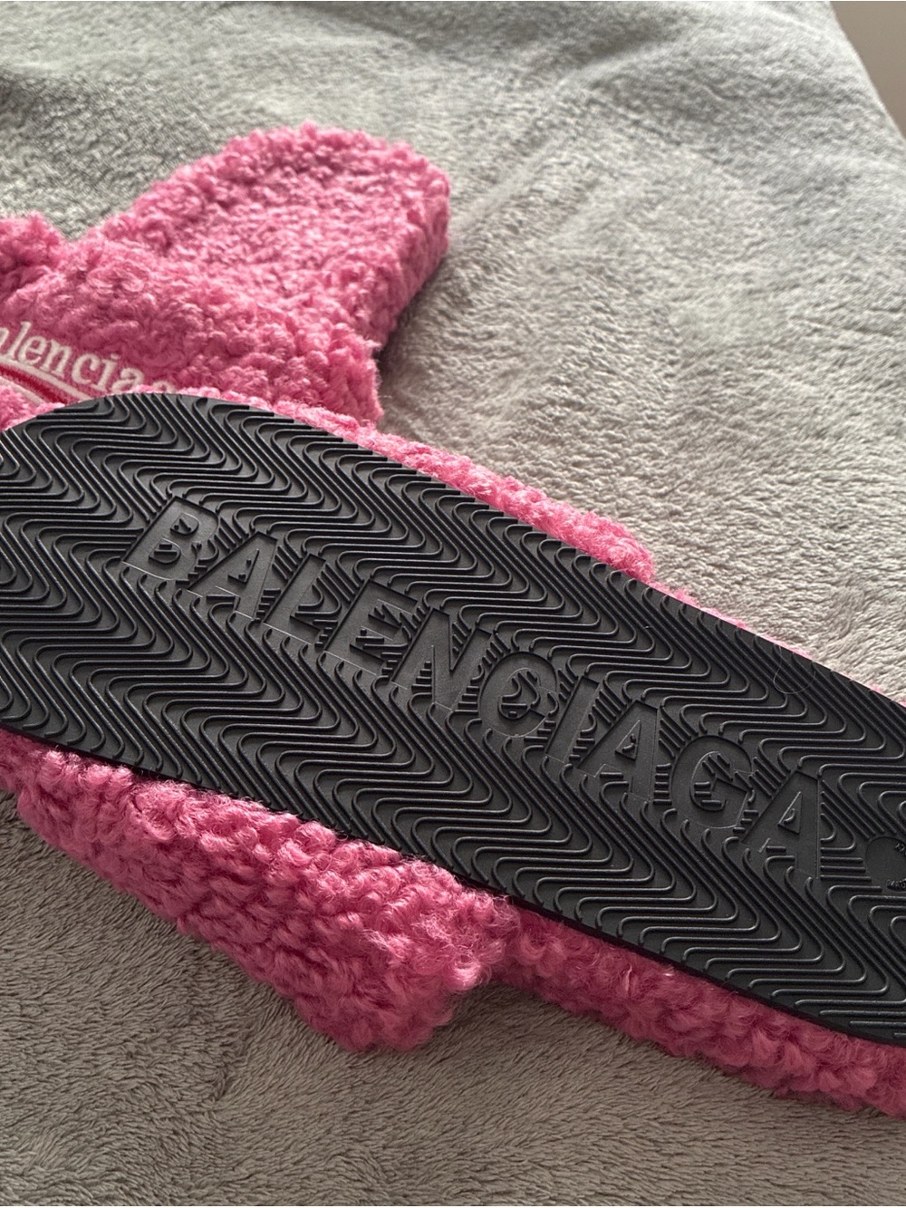 Balenciaga Hot Pink Sherpa Slides - Picture 2 of 3